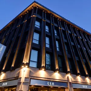 https://una-hotel-cusani.italymilanhotels.net